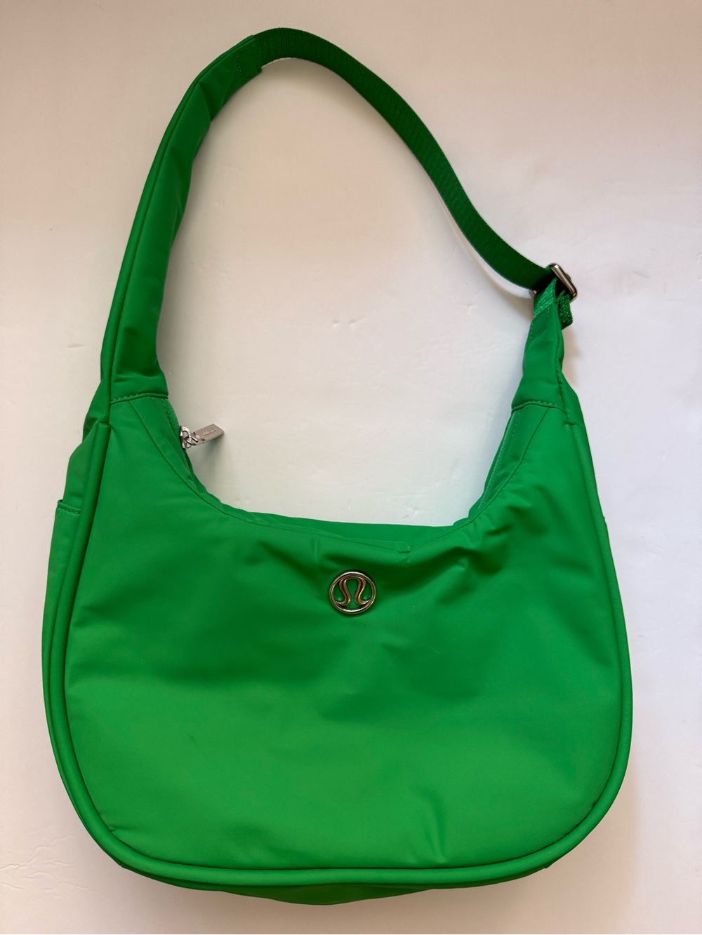 Lululemon City Essentials 4L Shoulder Bag Green Punch